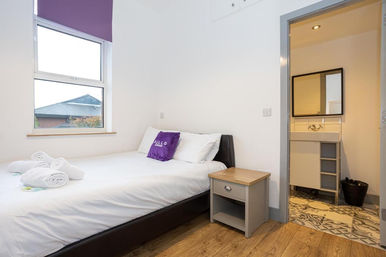 Pillo Serviced - Salford Apartment
